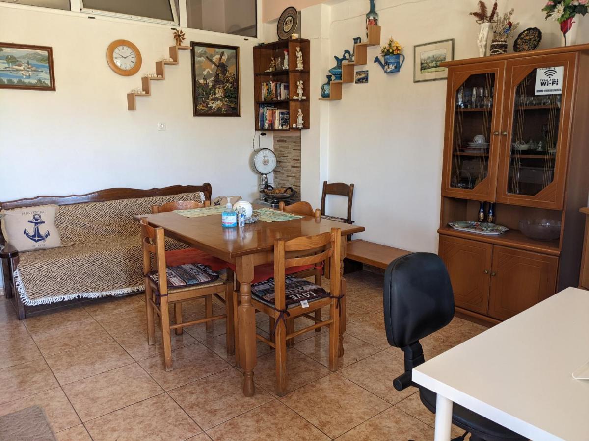 Modern 1-Bedroom With Bbq & Roof Garden Near Beach Stalos Ngoại thất bức ảnh