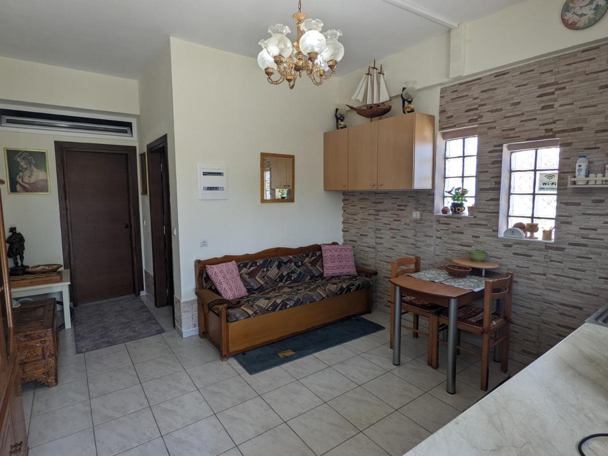 Modern 1-Bedroom With Bbq & Roof Garden Near Beach Stalos Ngoại thất bức ảnh