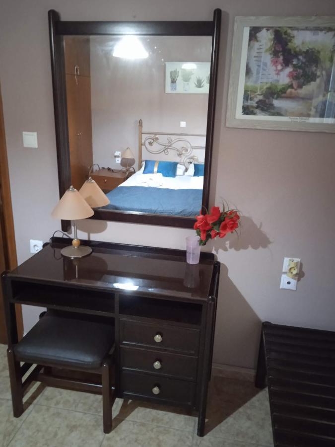 Modern 1-Bedroom With Bbq & Roof Garden Near Beach Stalos Ngoại thất bức ảnh